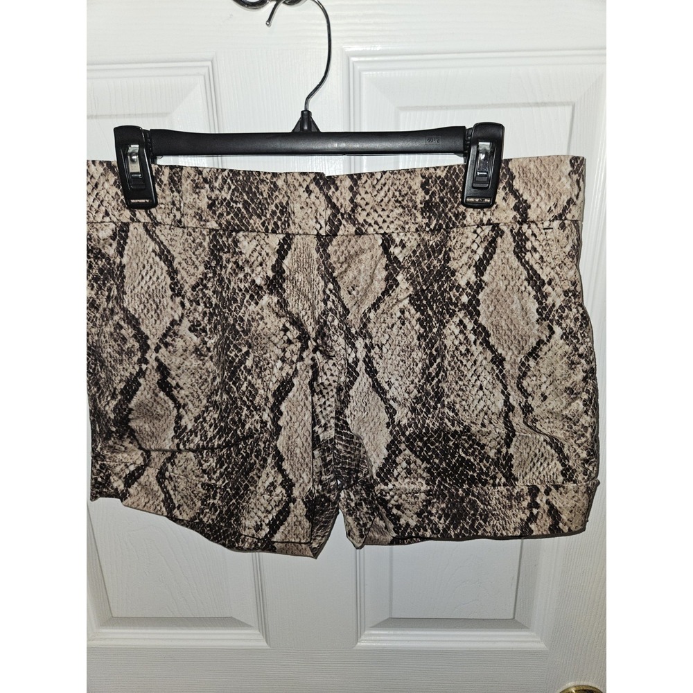 BCBG Max AZRIA Snake-Print Shorts Size 06 Women's High Rise
